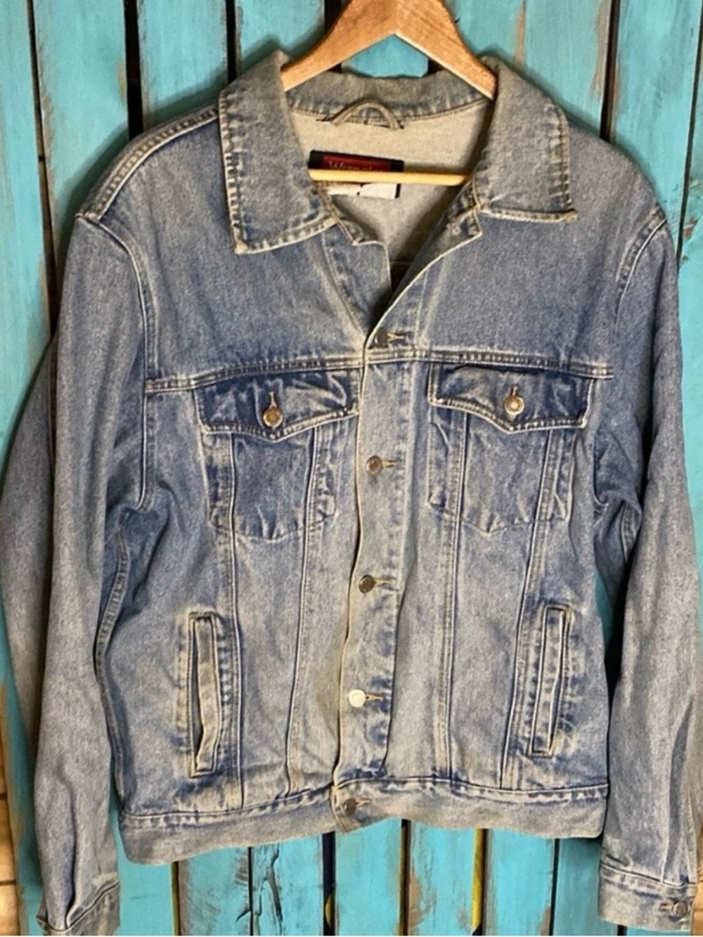 Vintage Wrangler Hero denim trucker jean jacket size medium button up